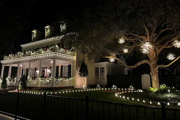 Christmas Light Installation - Baldwin Park FL